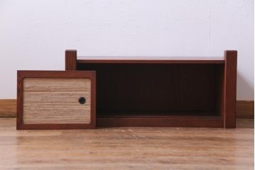 中古　高級品　松本伝統　指物工芸家具　漆塗り　ケヤキ材の杢目が見事な置き床(棚、ローボード)