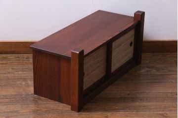 中古　高級品　松本伝統　指物工芸家具　漆塗り　ケヤキ材の杢目が見事な置き床(棚、ローボード)