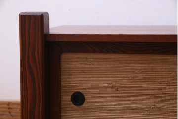 中古　高級品　松本伝統　指物工芸家具　漆塗り　ケヤキ材の杢目が見事な置き床(棚、ローボード)