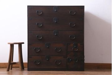 アンティーク家具　明治大正期　桑・桐材　渋い色味が趣溢れる衣装箪笥(チェスト、桐箪笥、桐たんす)