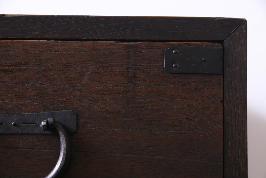 アンティーク家具　明治大正期　桑・桐材　渋い色味が趣溢れる衣装箪笥(チェスト、桐箪笥、桐たんす)