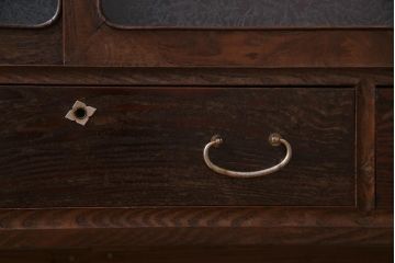 レトロ家具　昭和レトロ　前面桑材　鉄脚付リメイク　趣きある木味が魅力的なリビングボード(ローボード、戸棚、収納棚)
