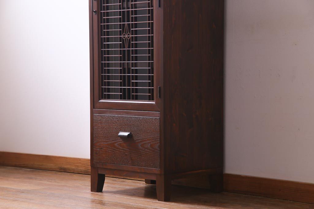 ラフジュ工房オリジナル　古建具リメイク　和モダンな雰囲気が趣きあふれる縦型収納棚(戸棚、キャビネット)