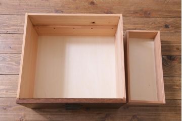 ラフジュ工房オリジナル　古建具リメイク　和モダンな雰囲気が趣きあふれる縦型収納棚(戸棚、キャビネット)