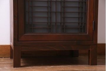 ラフジュ工房オリジナル　古建具リメイク　すりガラス入り　和モダンな雰囲気が趣きあふれる縦型収納棚(下駄箱、戸棚、キャビネット)