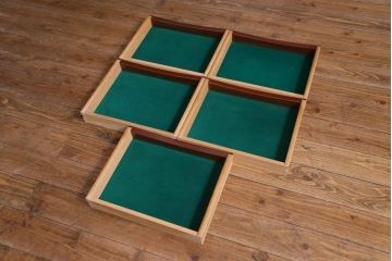 中古　ローズウッドプリント合板　赤味を帯びた濃淡のある木目が楽しめるリビングボード(収納棚、テレビボード)