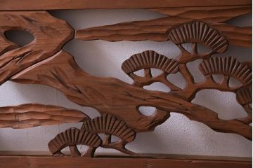 昭和初期　鶴と松　特大　吉祥モチーフが和の雰囲気盛り上げる欄間(明り取り、ガラス無し)