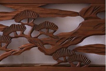 昭和初期　鶴と松　特大　吉祥モチーフが和の雰囲気盛り上げる欄間(明り取り、ガラス無し)