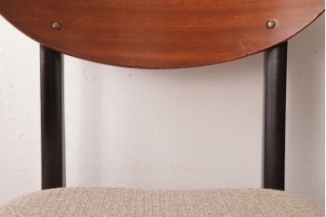 ヴィンテージ家具　北欧ビンテージ　あたたかく洗練された雰囲気のダイニングチェア(椅子)(1)