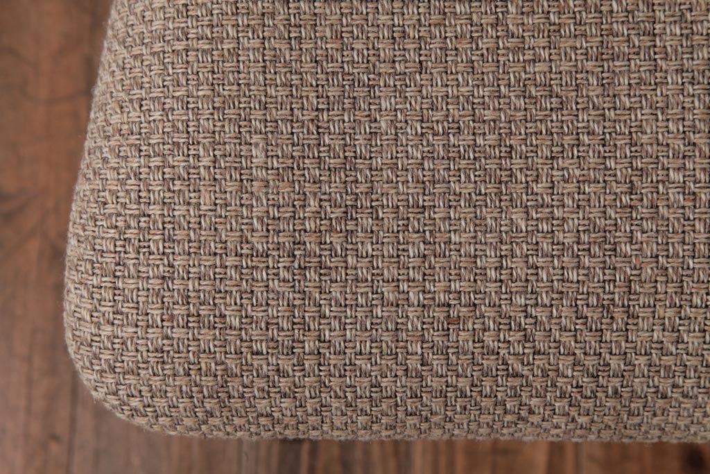 ヴィンテージ家具　北欧ビンテージ　あたたかく洗練された雰囲気のダイニングチェア(椅子)(1)