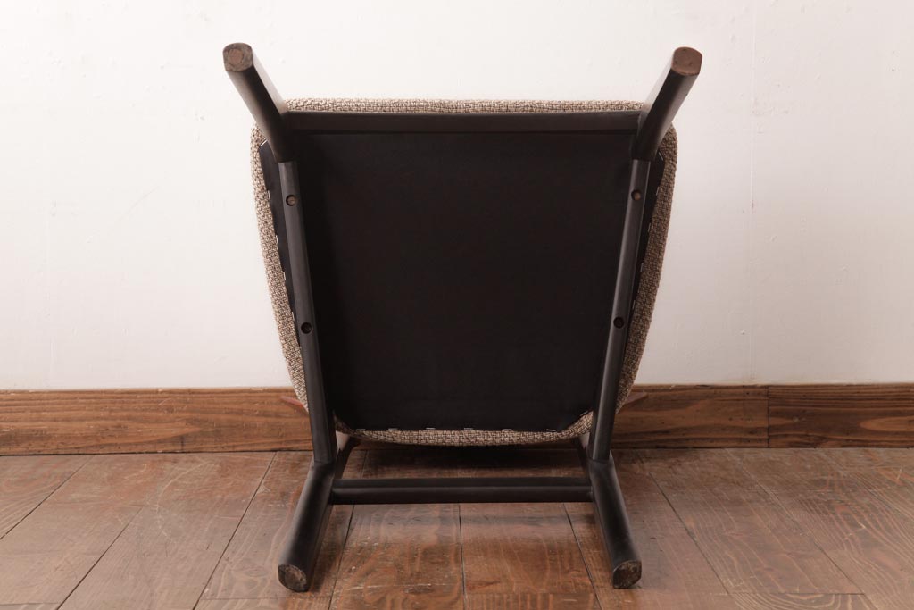 ヴィンテージ家具　北欧ビンテージ　あたたかく洗練された雰囲気のダイニングチェア(椅子)(1)