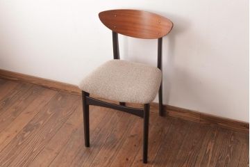 ヴィンテージ家具　北欧ビンテージ　あたたかく洗練された雰囲気のダイニングチェア(椅子)(2)