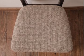 ヴィンテージ家具　北欧ビンテージ　あたたかく洗練された雰囲気のダイニングチェア(椅子)(2)