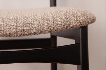 ヴィンテージ家具　北欧ビンテージ　あたたかく洗練された雰囲気のダイニングチェア(椅子)(3)