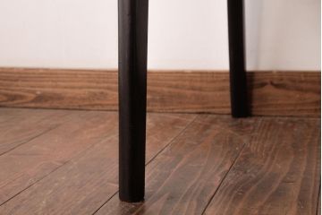 ヴィンテージ家具　北欧ビンテージ　あたたかく洗練された雰囲気のダイニングチェア(椅子)