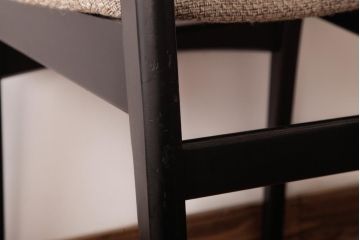 ヴィンテージ家具　北欧ビンテージ　あたたかく洗練された雰囲気のダイニングチェア(椅子)