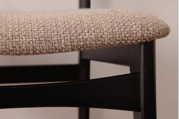 ヴィンテージ家具　北欧ビンテージ　ミッドセンチュリーなデザインのダイニングチェア(椅子)(1)