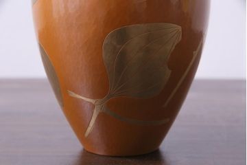 アンティーク雑貨　伝統工芸　鎚起銅器　玉川堂　共箱付き　葉文花瓶(花器)