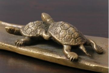 アンティーク雑貨　伝統工芸　高岡銅器　瑞峰堂　須賀月真　共箱付き　双亀文鎮(夫婦亀、ペーパーウエイト)