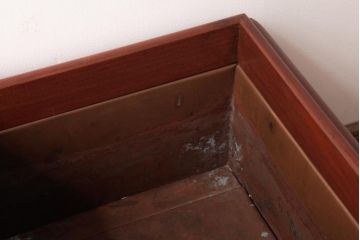 アンティーク雑貨　和製アンティーク　ケヤキ材　シンプルながらも気品を感じる漆塗りの角火鉢(手あぶり、箱火鉢)(1)