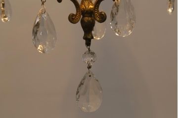 フランスビンテージ　小振りサイズが珍しいゴージャスなシャンデリア(ペンダントライト、天井照明、吊り下げ照明)