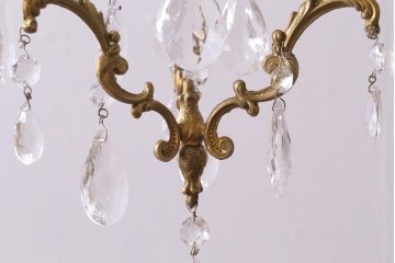 フランスビンテージ　小振りサイズが珍しいゴージャスなシャンデリア(ペンダントライト、天井照明、吊り下げ照明)