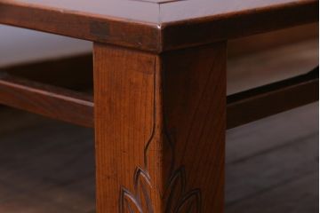 アンティーク家具　和製アンティーク　総ケヤキ材　落ち着いた和の雰囲気を醸し出す座卓(ローテーブル)(1)