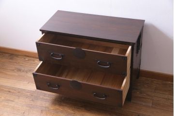 アンティーク家具　和製アンティーク　桐材　リメイク　鋲が重厚感を醸し出す箪笥リビングボード(アンティークチェスト、引き出し、ローボード、桐箪笥、桐たんす)