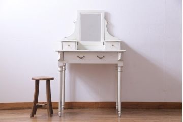 ペイント家具　フランスアンティーク　可憐な雰囲気を漂わせるドレッサー(ミラー、鏡)