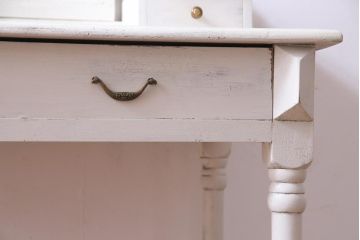 ペイント家具　フランスアンティーク　可憐な雰囲気を漂わせるドレッサー(ミラー、鏡)