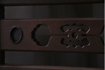 アンティーク家具　和製アンティーク　明治期　四尺　結霜ガラス入り　趣きあふれる重ね水屋箪笥(食器棚、収納棚)