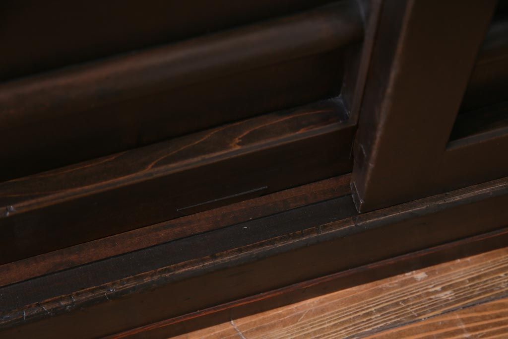 アンティーク家具　和製アンティーク　明治期　四尺　結霜ガラス入り　趣きあふれる重ね水屋箪笥(食器棚、収納棚)