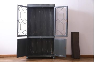 イギリスアンティーク　ペイント家具　ステンドグラス　シャビーな雰囲気がお洒落なブックケース(本箱、収納棚)