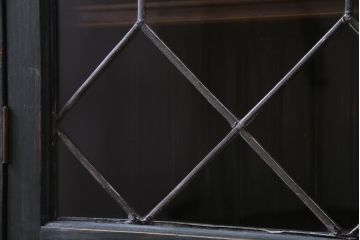 イギリスアンティーク　ペイント家具　ステンドグラス　シャビーな雰囲気がお洒落なブックケース(本箱、収納棚)