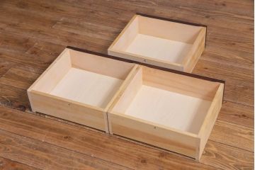 当店リメイク家具　北海道民芸家具　天板樺無垢材　シックで使いやすいサイドボード(食器棚、収納棚)