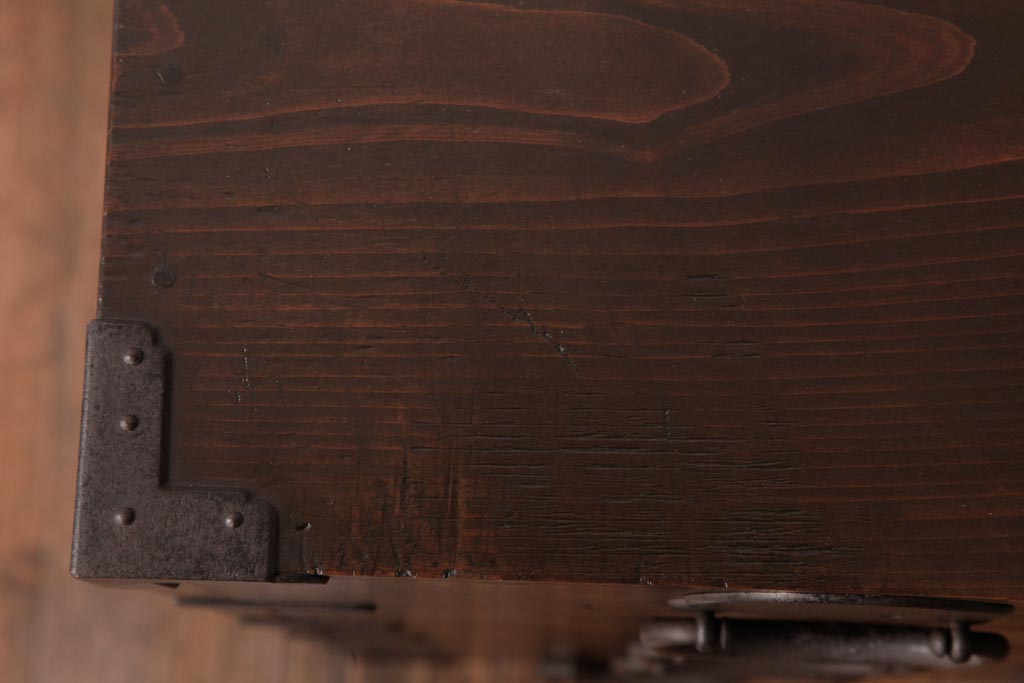 アンティーク家具　明治大正期　ヒノキ材・桐材　しっとりとした木肌が上品な雰囲気漂う時代箪笥(引き出し、チェスト、桐箪笥、桐たんす)