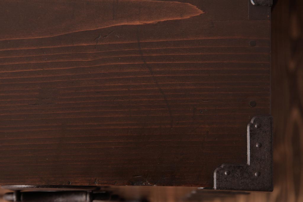 アンティーク家具　明治大正期　ヒノキ材・桐材　しっとりとした木肌が上品な雰囲気漂う時代箪笥(引き出し、チェスト、桐箪笥、桐たんす)