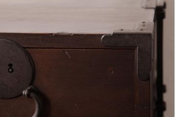 アンティーク家具　明治大正期　ヒノキ材・桐材　しっとりとした木肌が上品な雰囲気漂う時代箪笥(引き出し、チェスト、桐箪笥、桐たんす)