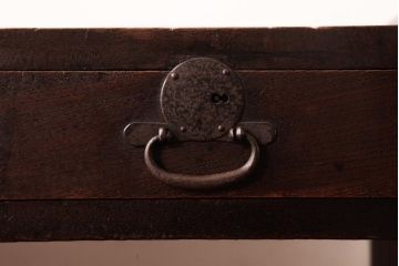 アンティーク家具　明治大正期　総ケヤキ材　重厚な質感と味のある杢目が魅力の文机(ローテーブル)