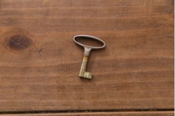 ヴィンテージ家具　ビンテージ　デンマーク製　チーク材　北欧スタイルのインテリアにぴったりなキャビネット(収納棚、サイドボード)