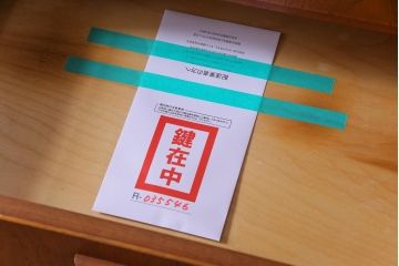 ヴィンテージ家具　ビンテージ　デンマーク製　チーク材　北欧スタイルのインテリアにぴったりなキャビネット(収納棚、サイドボード)