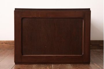 アンティーク家具　和製アンティーク　タモ・栗材　木目がアクセントになっている片袖机(文机、ローテーブル)