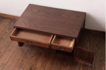 アンティーク家具　和製アンティーク　タモ・栗材　木目がアクセントになっている片袖机(文机、ローテーブル)
