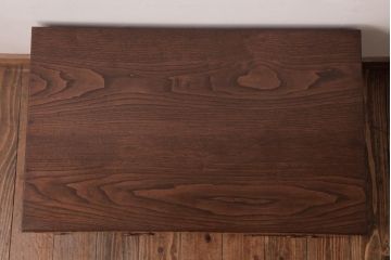アンティーク家具　和製アンティーク　タモ・栗材　木目がアクセントになっている片袖机(文机、ローテーブル)