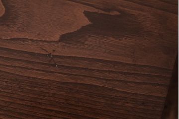 アンティーク家具　和製アンティーク　タモ・栗材　木目がアクセントになっている片袖机(文机、ローテーブル)