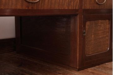 アンティーク家具　和製アンティーク　タモ・栗材　木目がアクセントになっている片袖机(文机、ローテーブル)