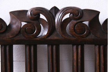 アンティーク家具　イギリスアンティーク　ジャコビアン様式　彫刻が目を引くダイニングチェア(ハイバックチェア、椅子)(2)