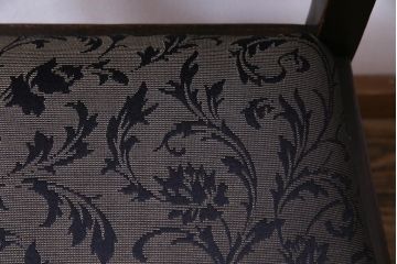 アンティーク家具　イギリスアンティーク　ジャコビアン様式　彫刻が目を引くダイニングチェア(ハイバックチェア、椅子)(2)