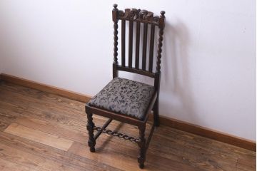 アンティーク家具　イギリスアンティーク　ジャコビアン様式　彫刻が目を引くダイニングチェア(ハイバックチェア、椅子)(3)