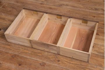 レトロ家具　昭和レトロ　リメイク　モールガラス入り　古い木の質感が魅力的な脚付きローボード(戸棚、収納棚)